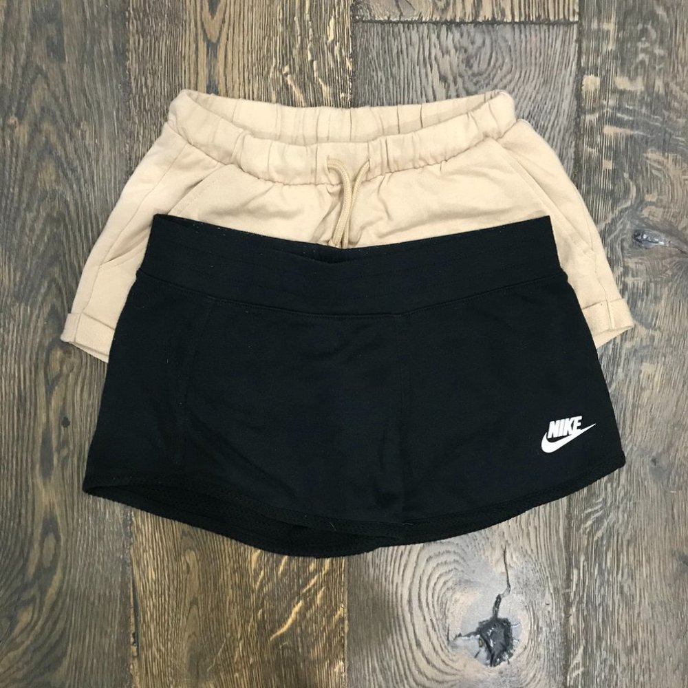 Divided shorts/nike shorts